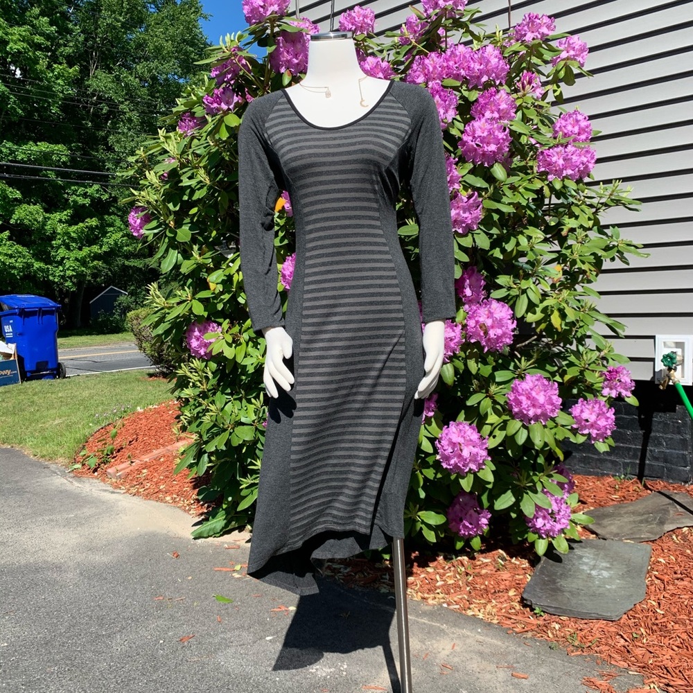 Laila Jayde | RARE Hi Lo Stripe Dress - Picture 2 of 16